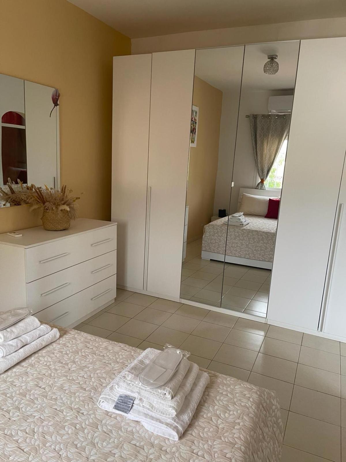 Villa Ngore Saly Екстер'єр фото